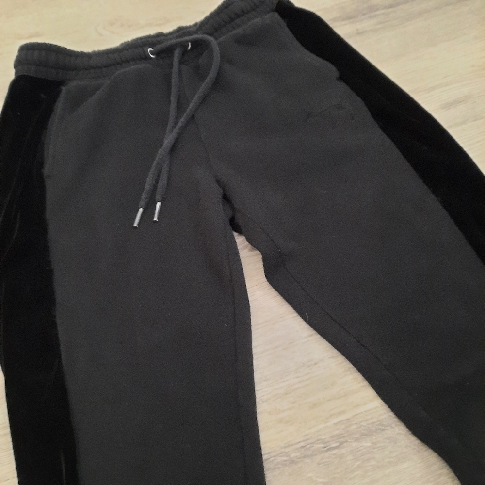 PINK Sweatpants - Picture 2 of 3